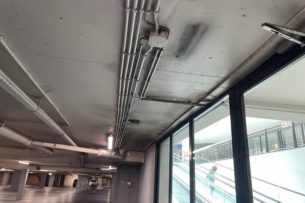 Brand in parkeergarage snel onder controle