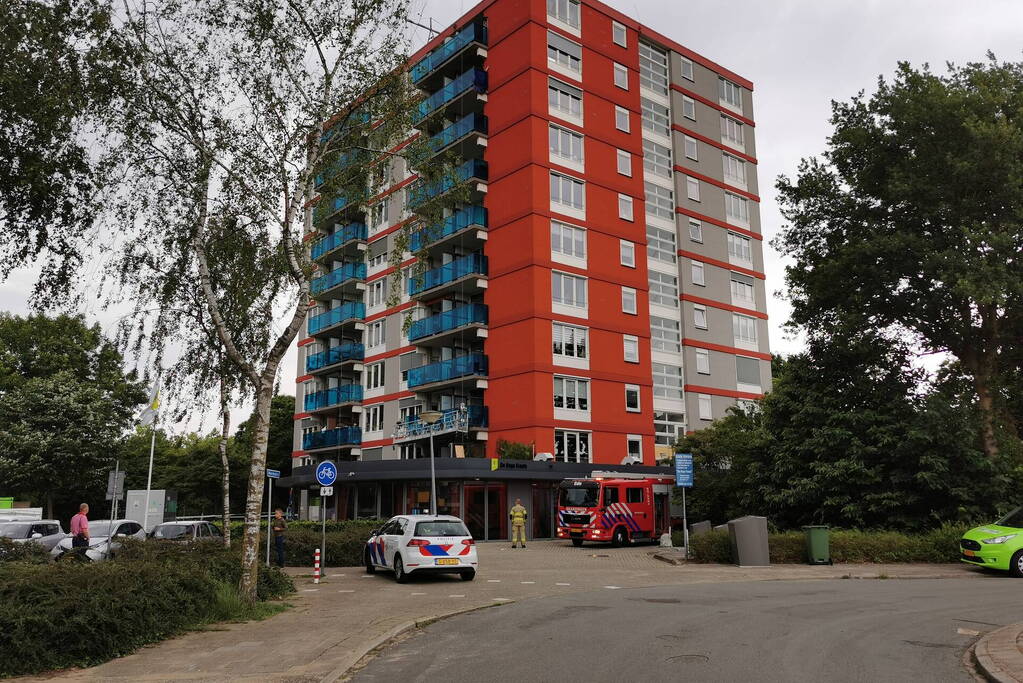 Rook in appartement door aangebrand broodje in magnetron
