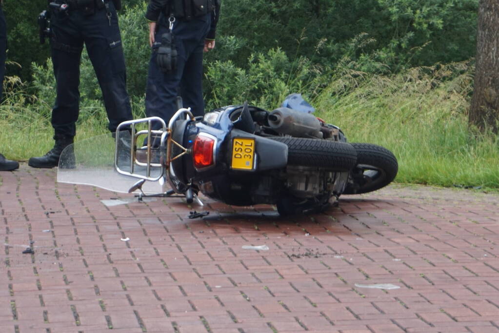 Scooterrijder gewond bij botsing met auto