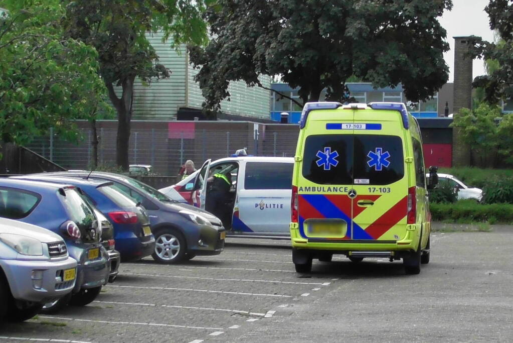 Traumahelikopter landt voor incident in woning