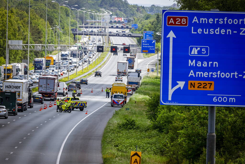 Snelweg dicht na zeer ernstig verkeersongeval