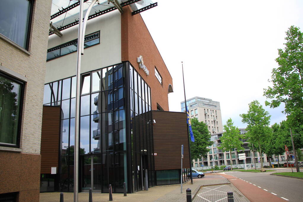 Politie herdenkt overleden collega's