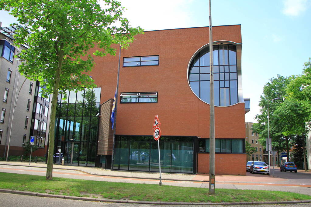 Politie herdenkt overleden collega's