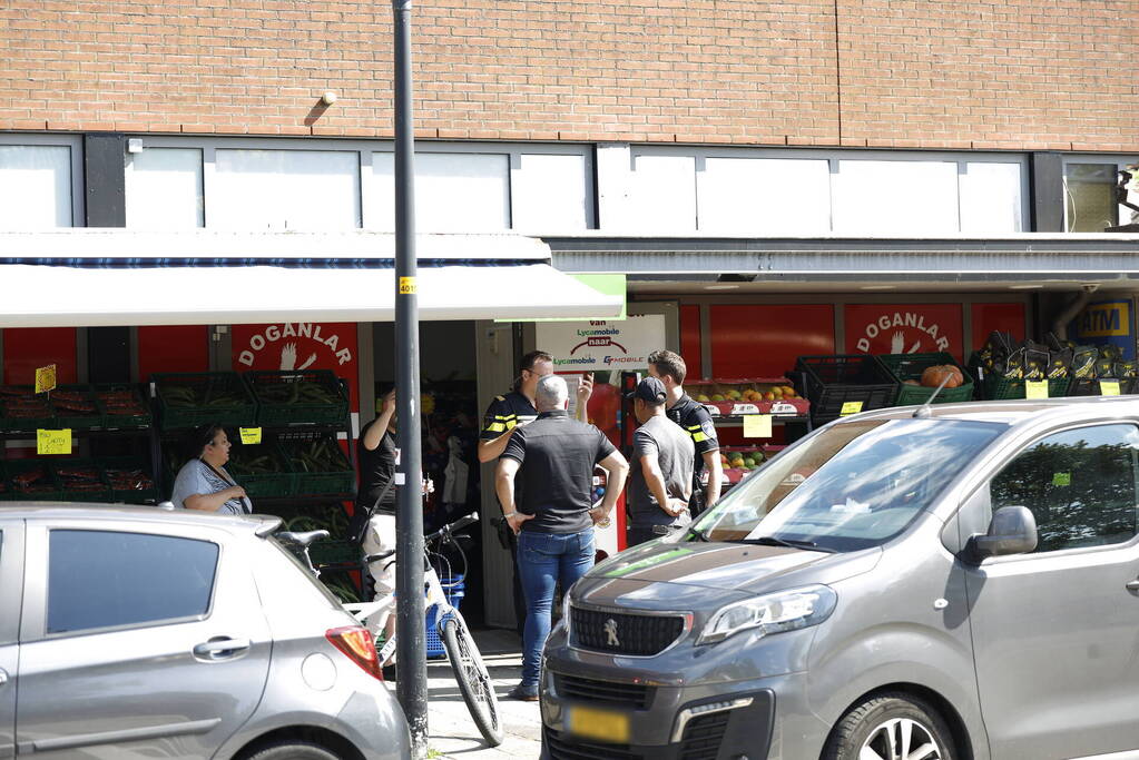 Twee personen aangehouden na poging overval