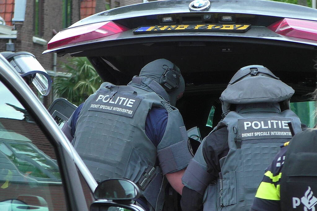 Straat afgezet na melding schietpartij