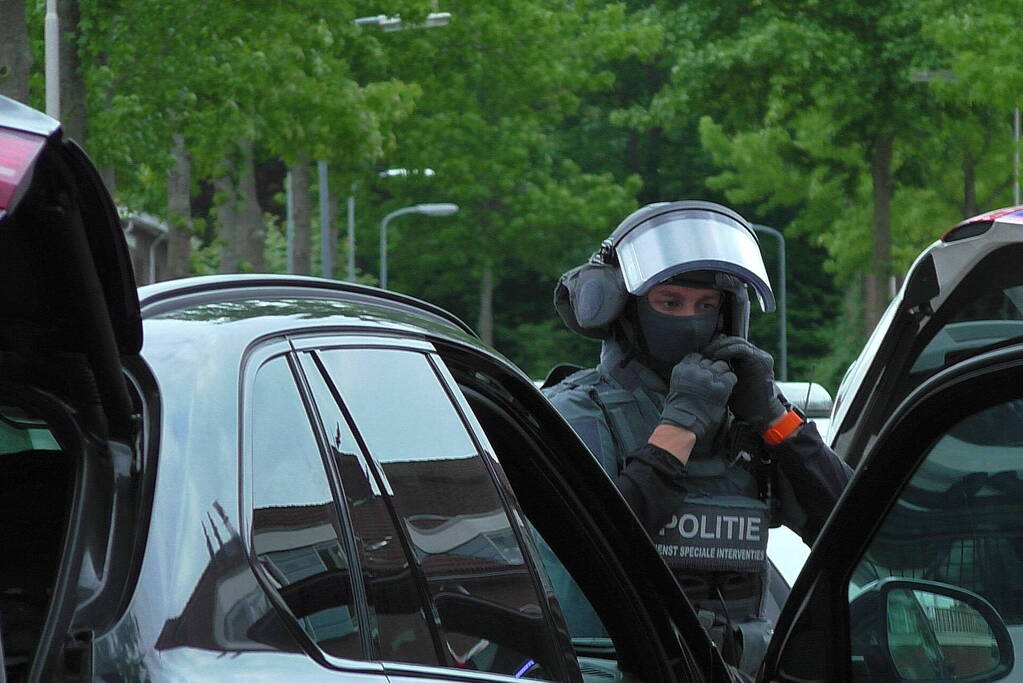 Straat afgezet na melding schietpartij