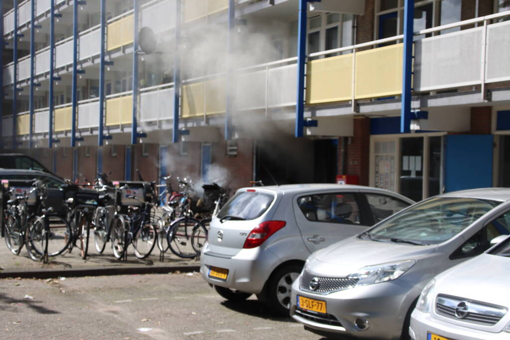 Flinke rookontwikkeling bij brand in flatgebouw