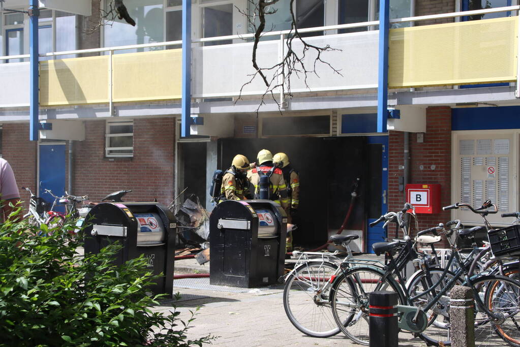 Flinke rookontwikkeling bij brand in flatgebouw