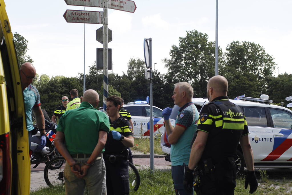 Agressieve man in de boeien na ongeval