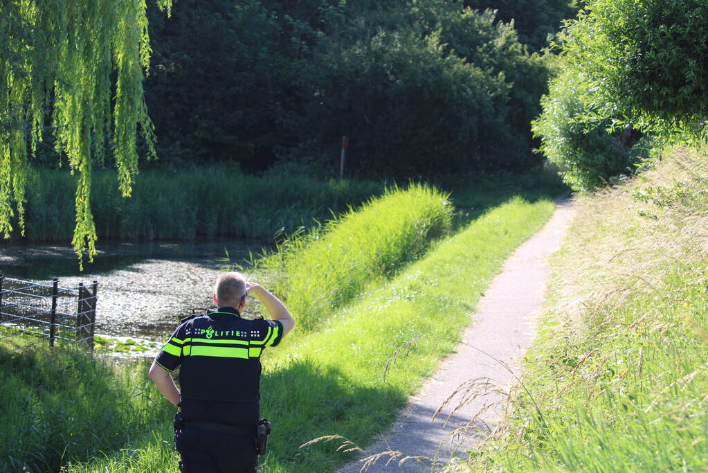Bosgebied groots afgezet vanwege politieactie