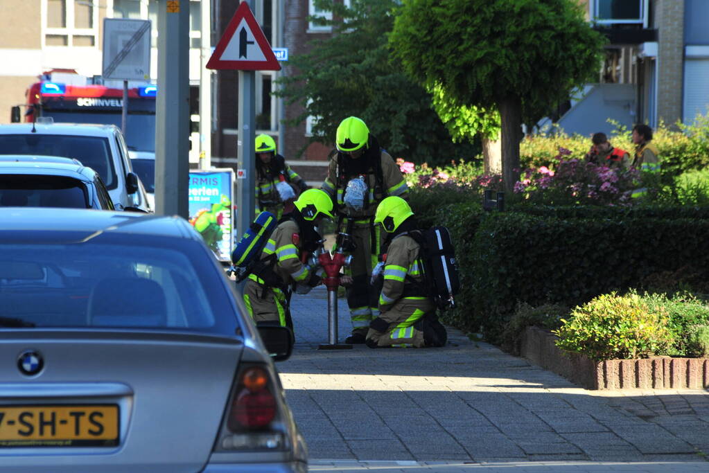 Personen uit brandende bovenwoning gered
