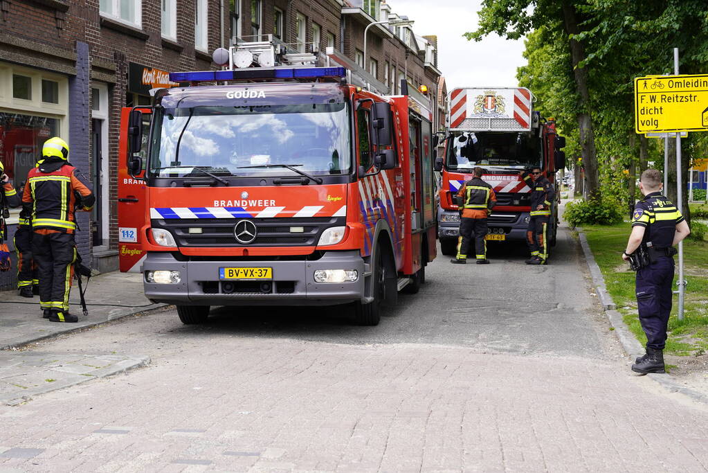 Brandweer doet onderzoek naar brandmelding