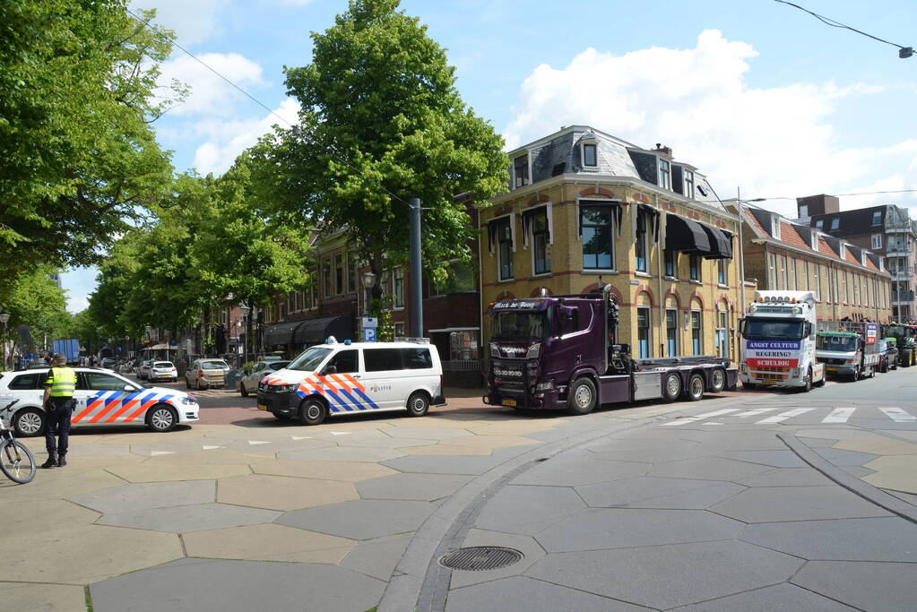Boerenprotest bij gemeentehuis