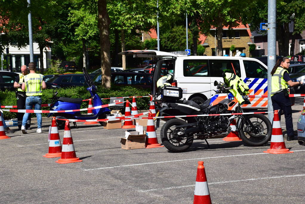 Politie neemt scooter in beslag tijdens controle