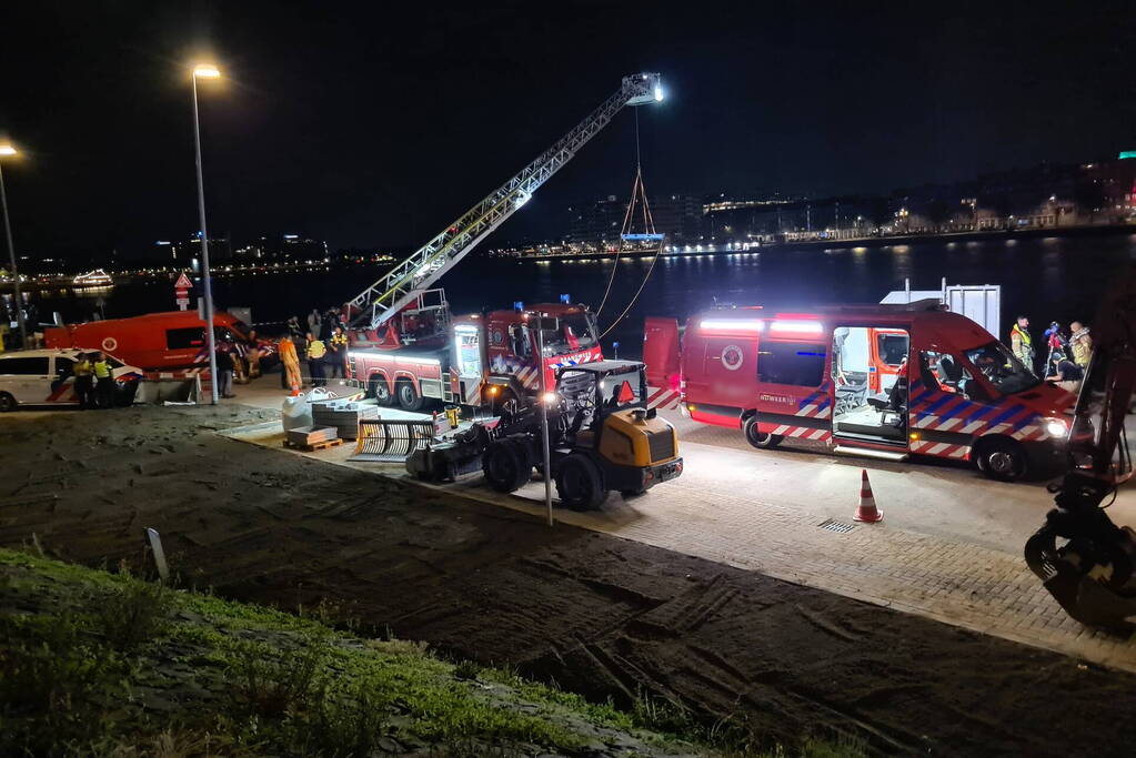 Scooter rijdt maas in, hulpdiensten opzoek naar slachtoffers