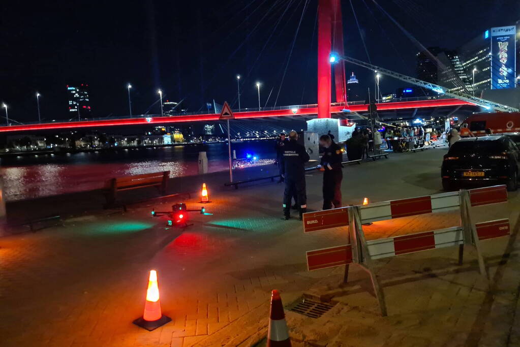 Scooter rijdt maas in, hulpdiensten opzoek naar slachtoffers