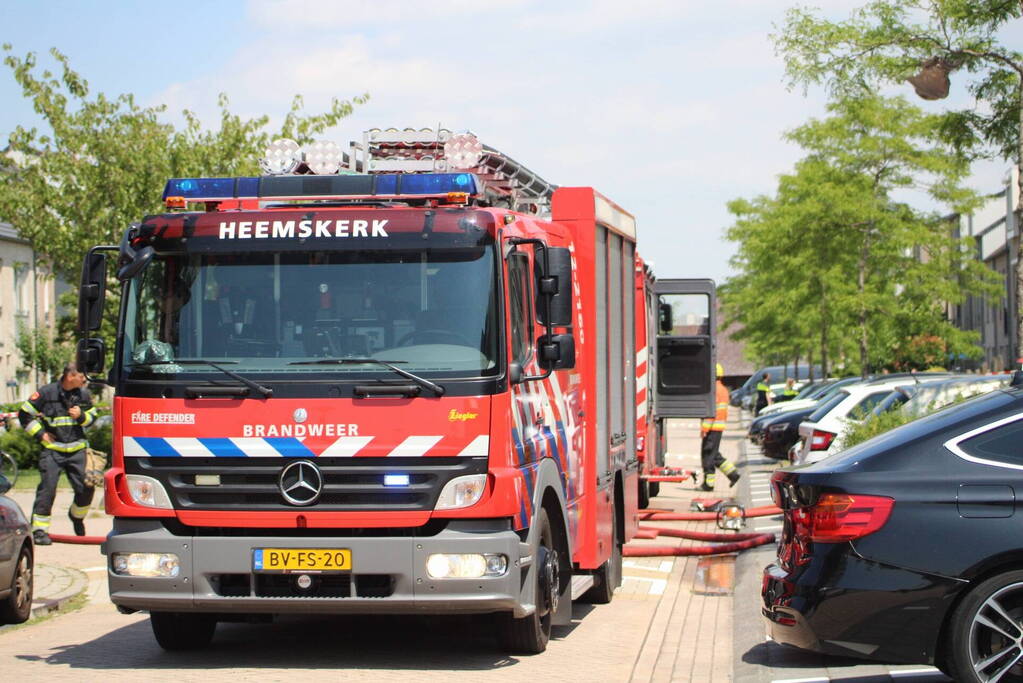 Veel rook bij brand in woning