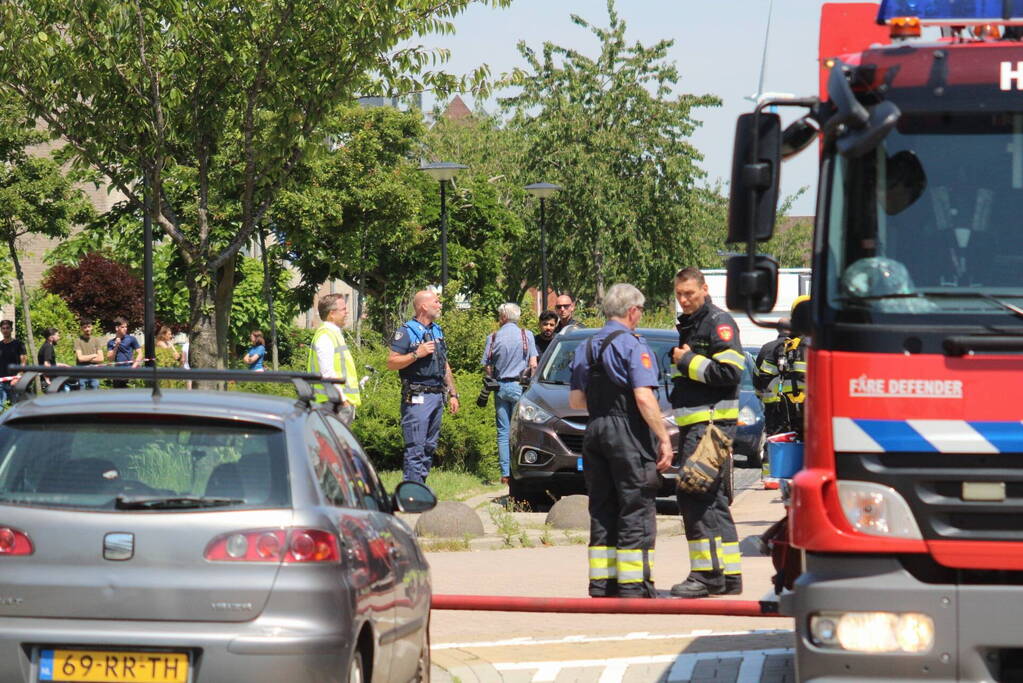 Veel rook bij brand in woning