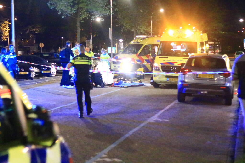 Persoon met steekwond aangetroffen op straat