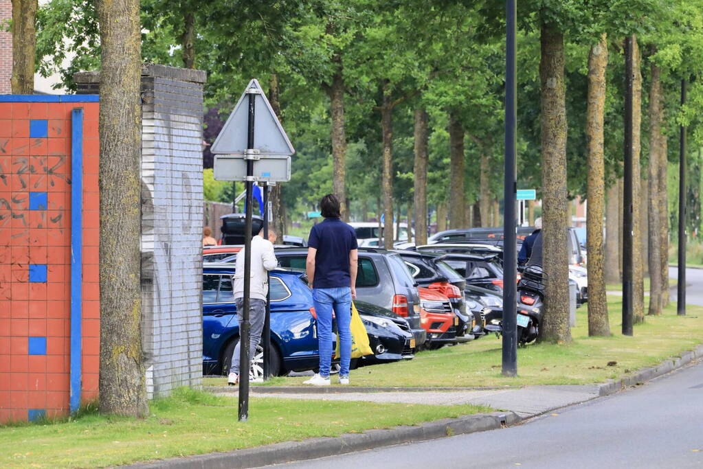 Scooterrijder met huftergedrag komt ten val