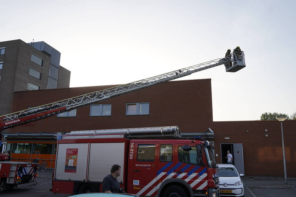 Winkel ontruimd door brandmelding