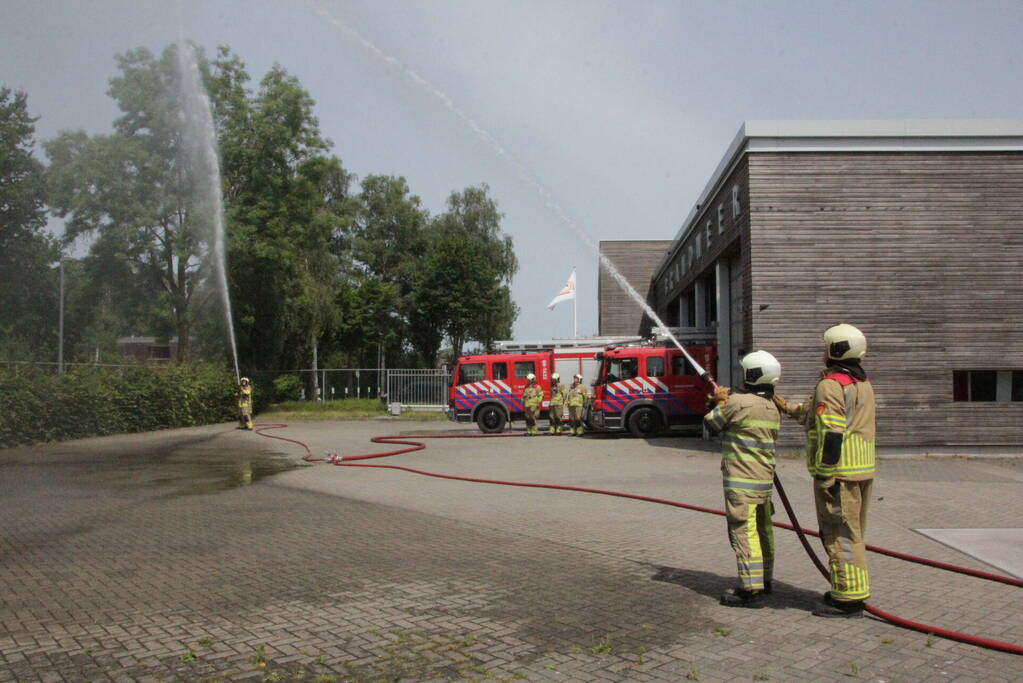 Brandweer herdenkt omgekomen collega's