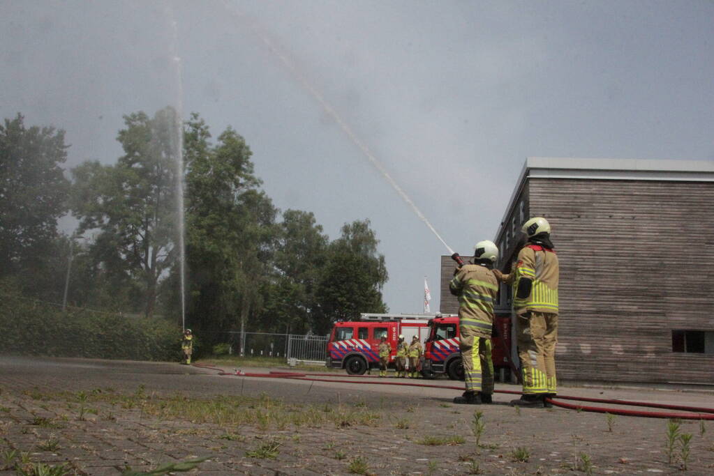 Brandweer herdenkt omgekomen collega's