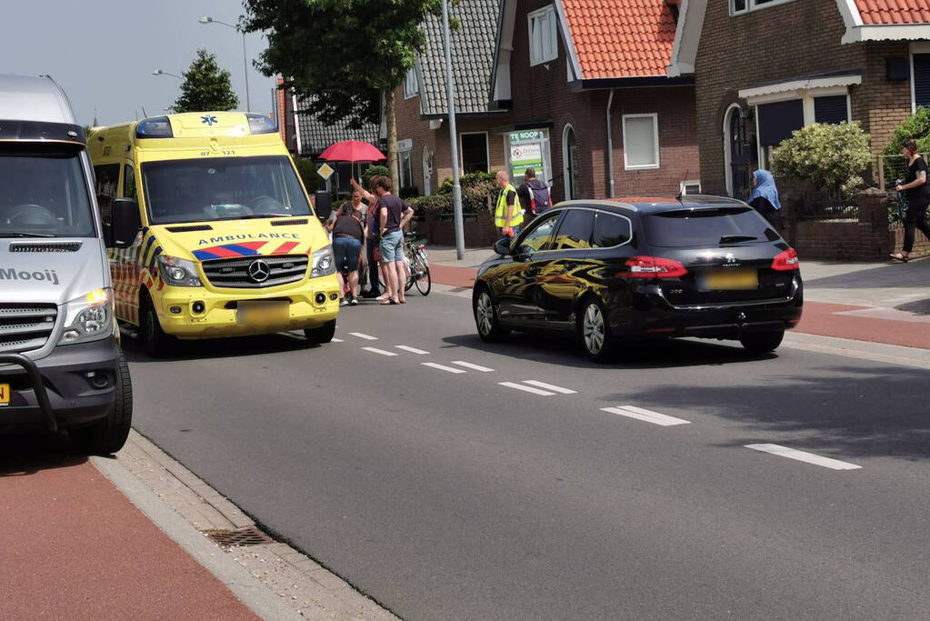 Persoon gewond na val met scootmobiel
