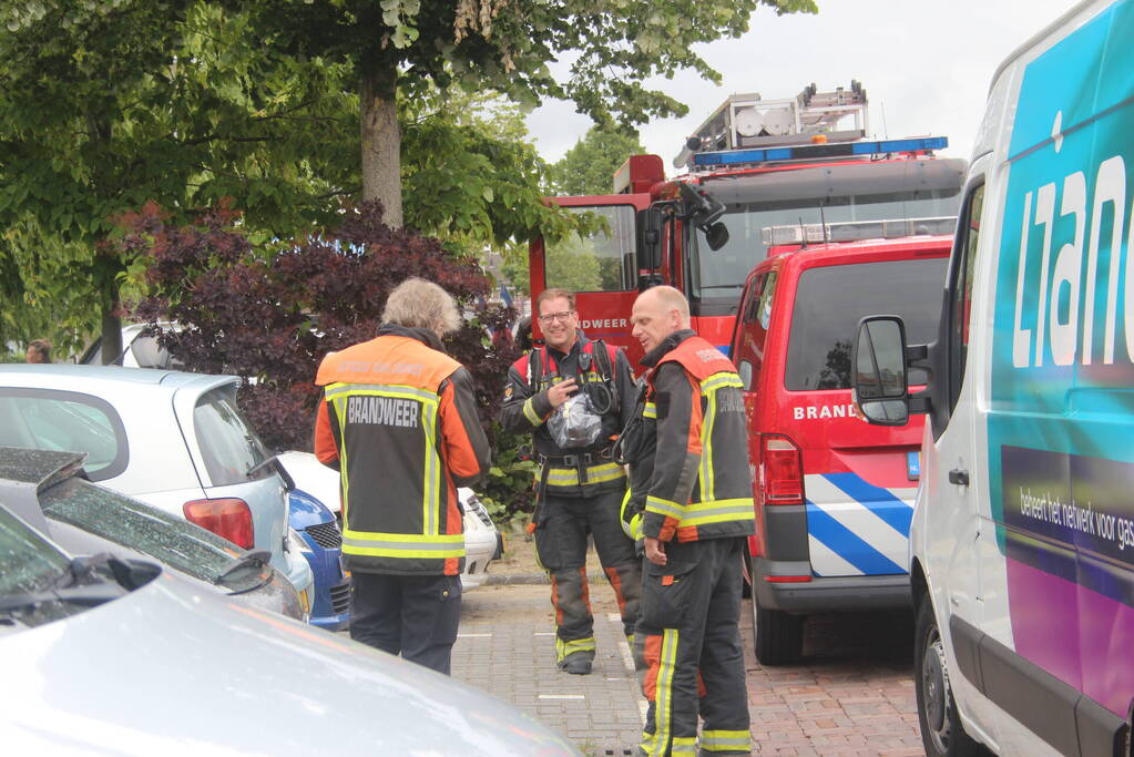 Brandweer doet onderzoek naar gaslucht