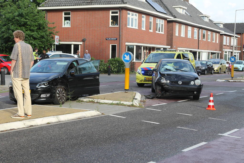 Veel schade bij ongeval op kruising