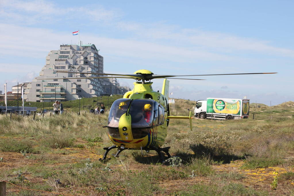 Inzet traumahelikopter op boulevard trekt veel bekijks