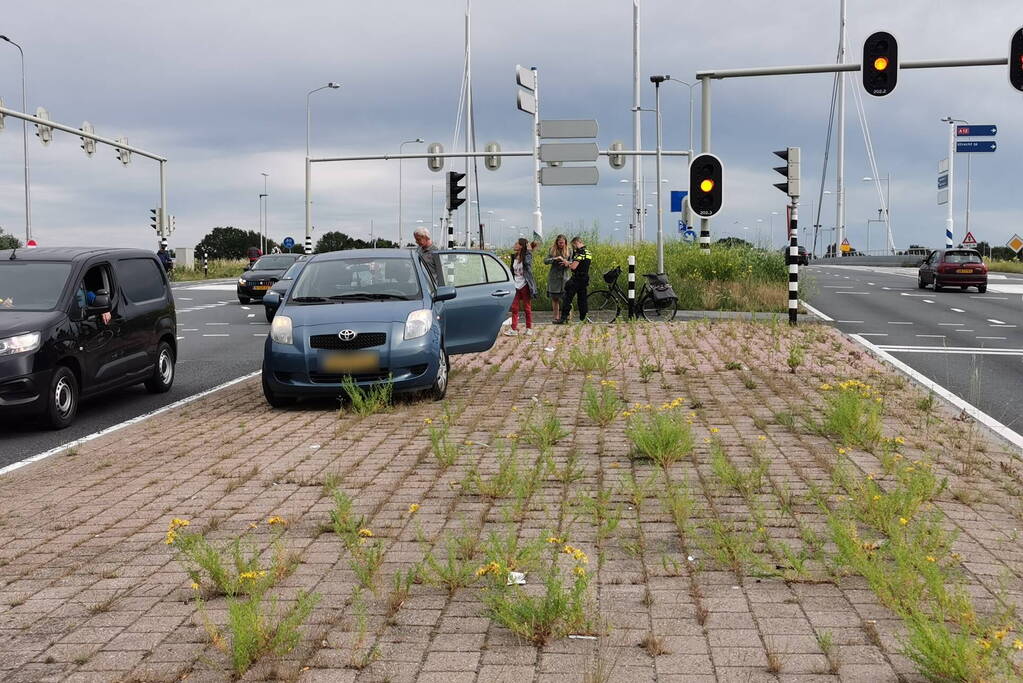 Overstekende fietser aangereden