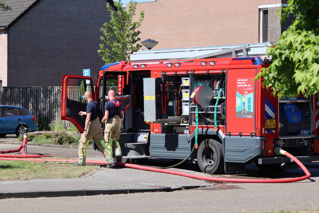 Brand op bovenste verdieping van hoekwoning
