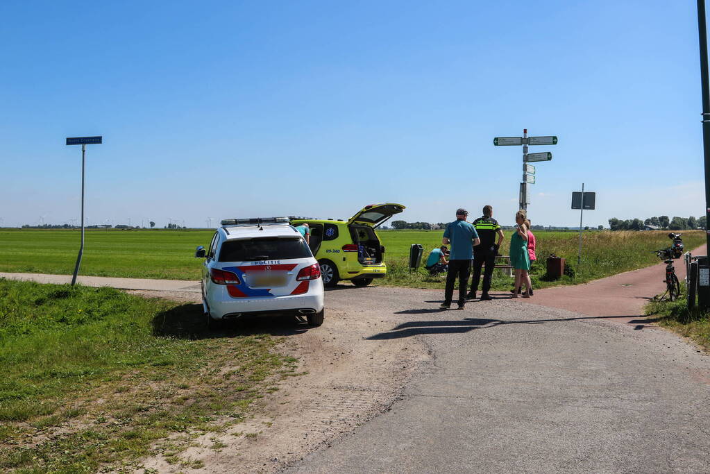 Vrouw valt te water en raakt gewond