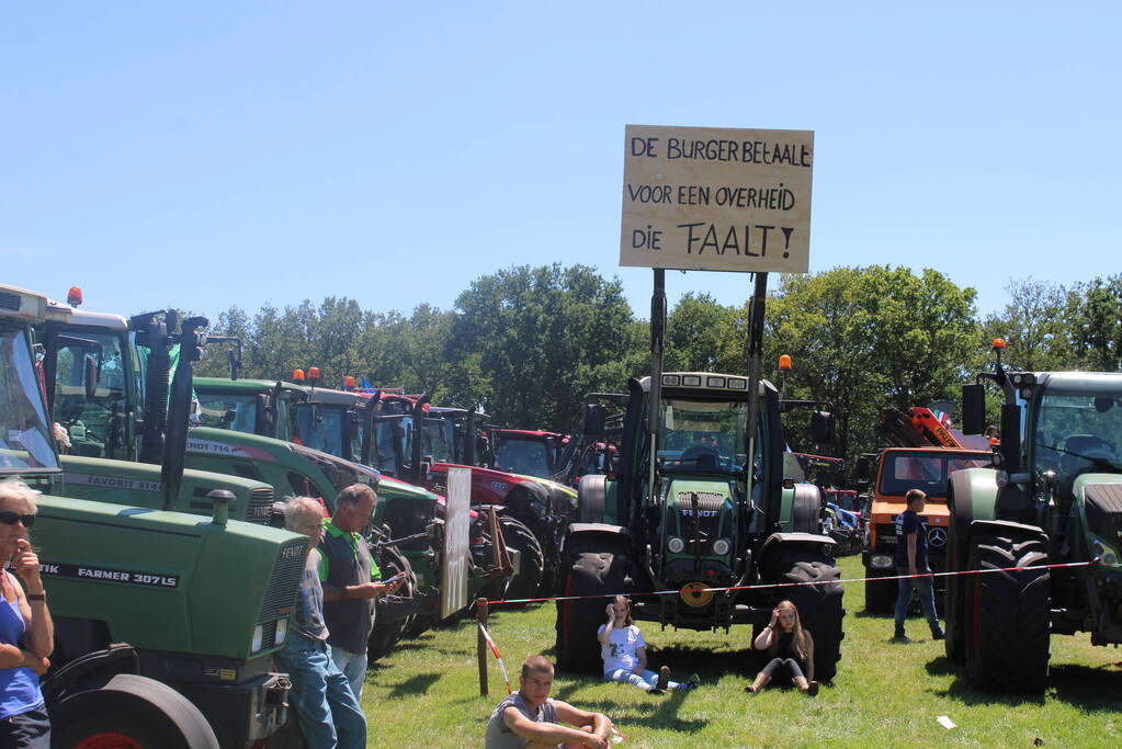 Massale opkomst bij landelijke protestdag agrarische sector