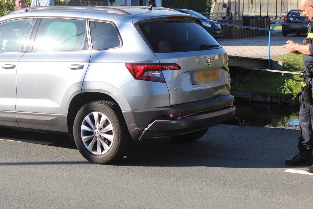 Twee auto's lopen schade op bij botsing