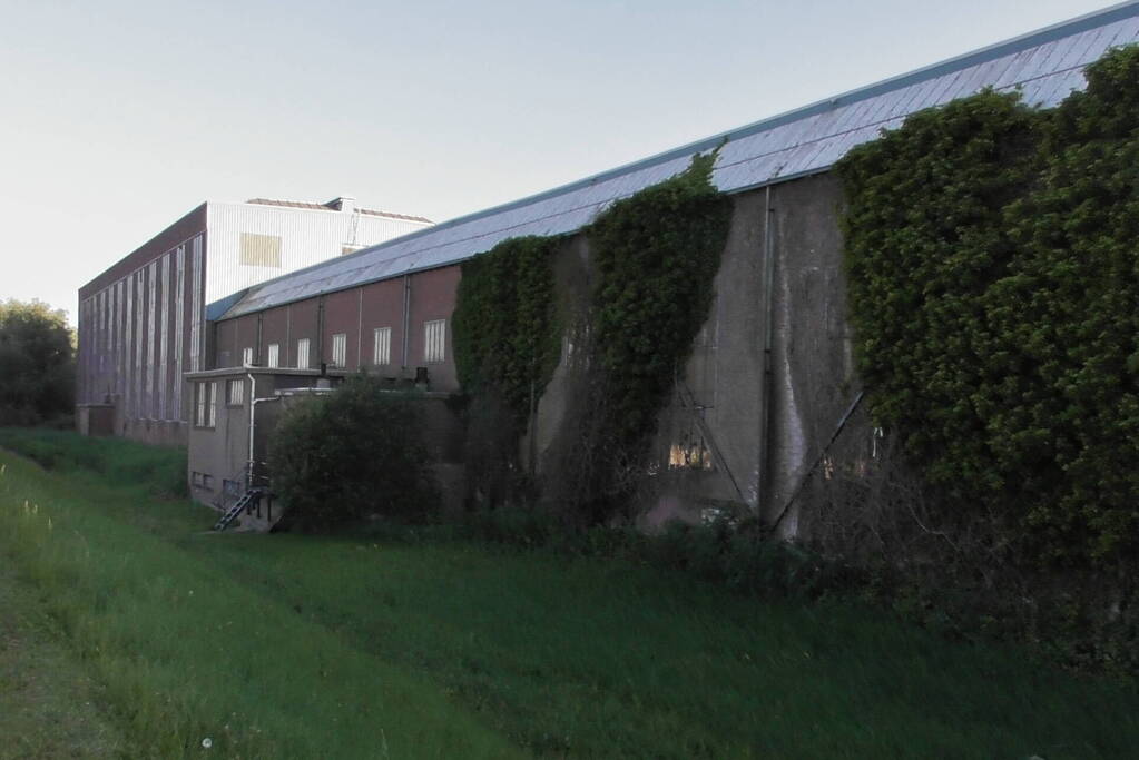 Opnieuw brand in leegstaande loods