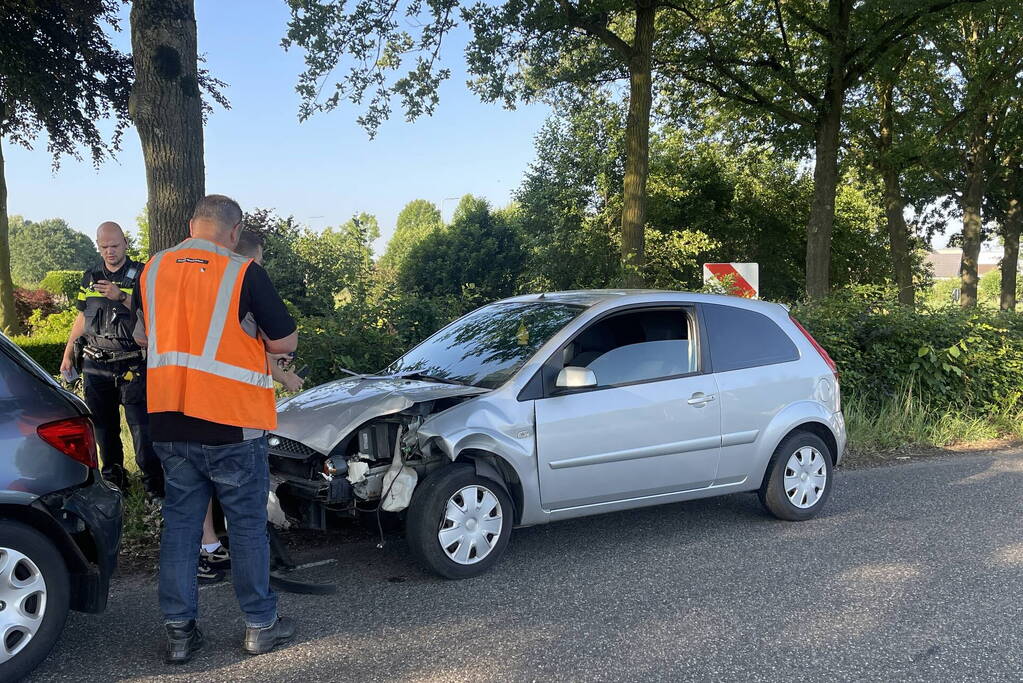 Drie personenwagens betrokken bij kettingbotsing