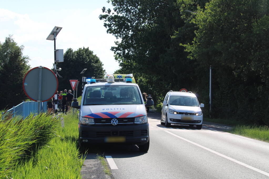 Vier voettuigen betrokken bij kettingbotsing