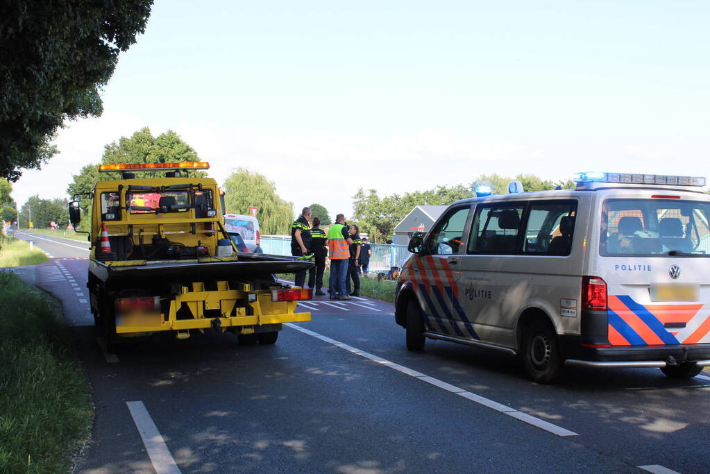 Vier voettuigen betrokken bij kettingbotsing