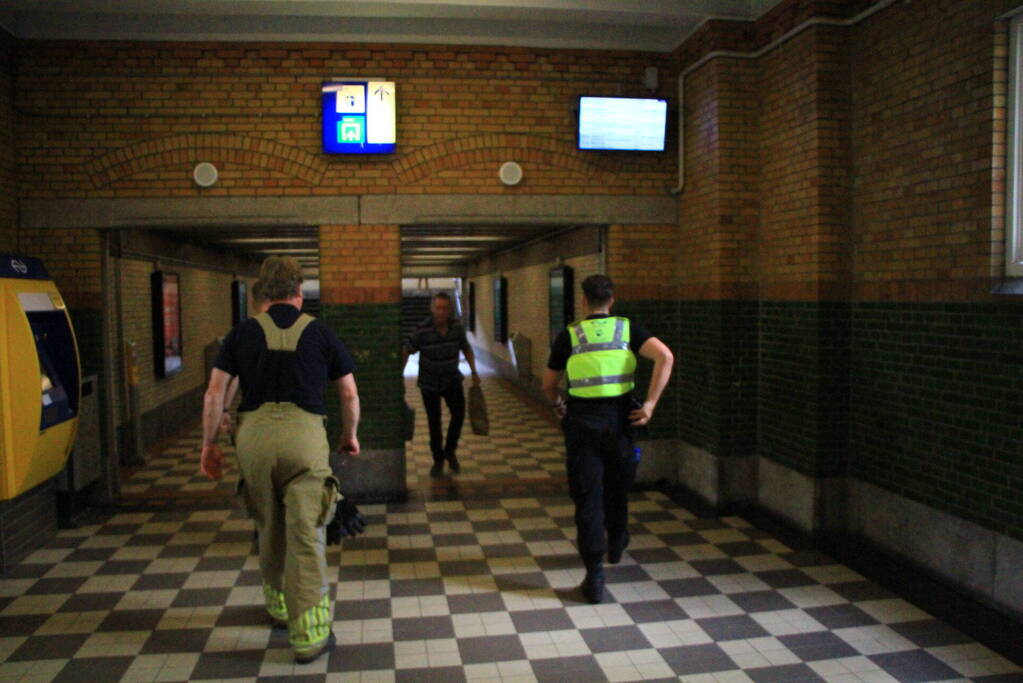 Voor de zoveelste keer lift vast op NS-station