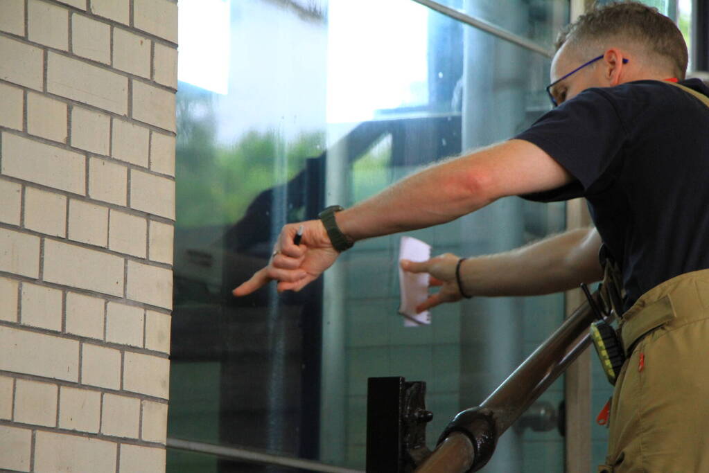 Voor de zoveelste keer lift vast op NS-station