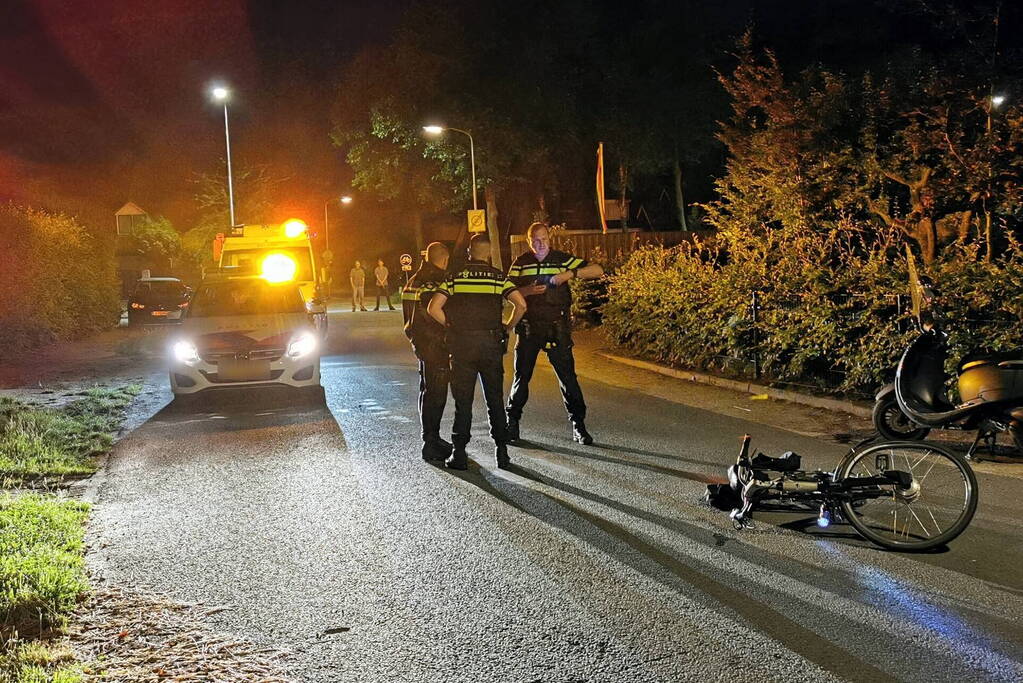 Ernstig ongeval tussen fietser en scooterrijder