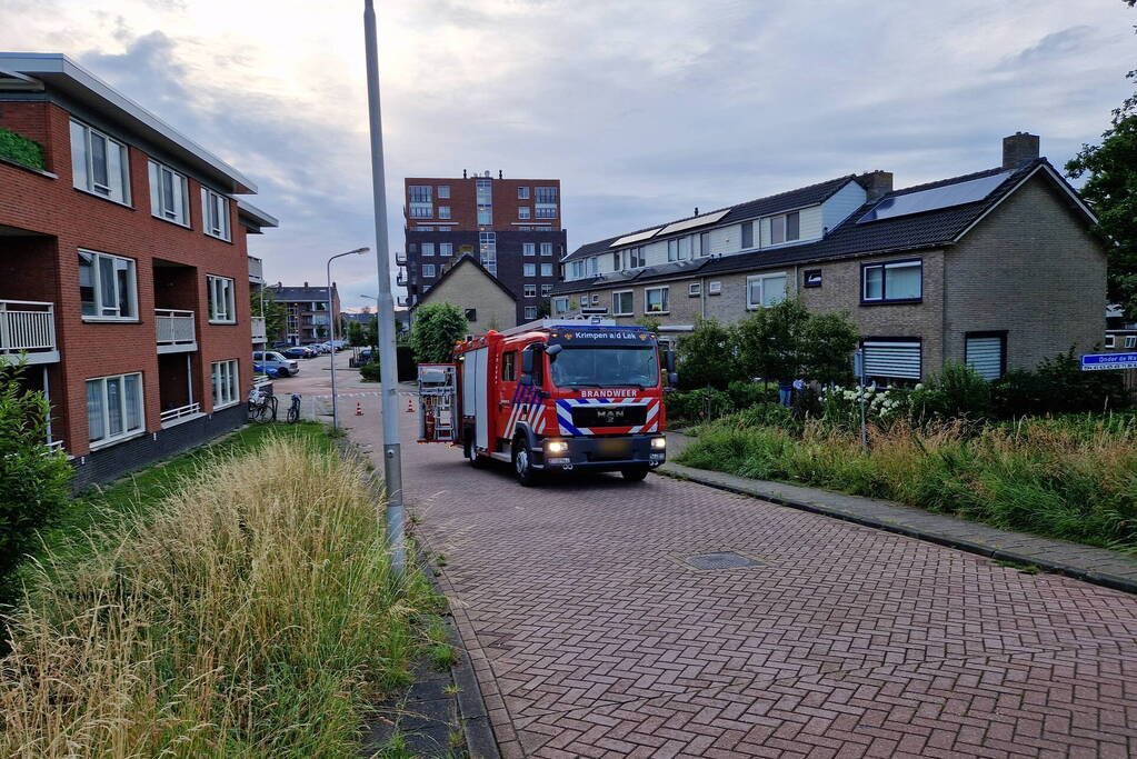 Auto rolt van dijk af
