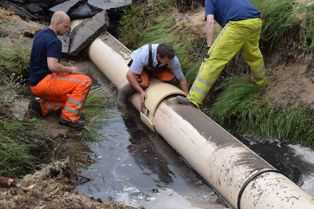 Reparatie werkzaamheden na grote lekkage in volle gang