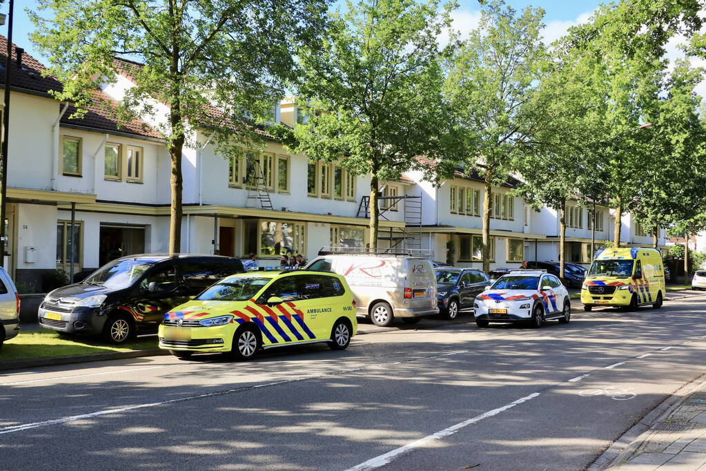 Schilder valt van trap en raakt buiten westen