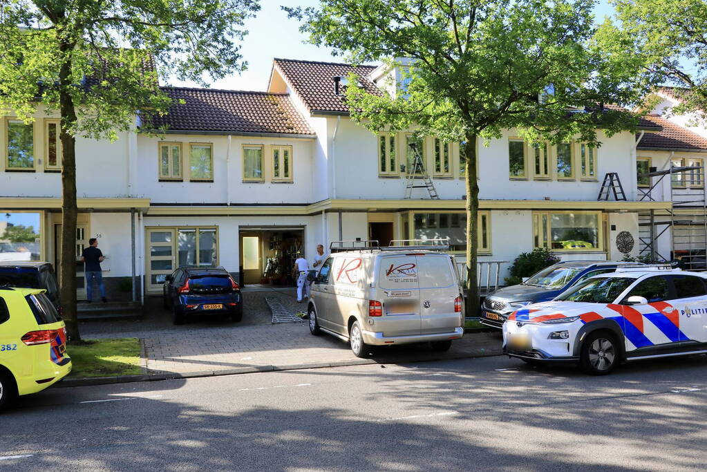 Schilder valt van trap en raakt buiten westen