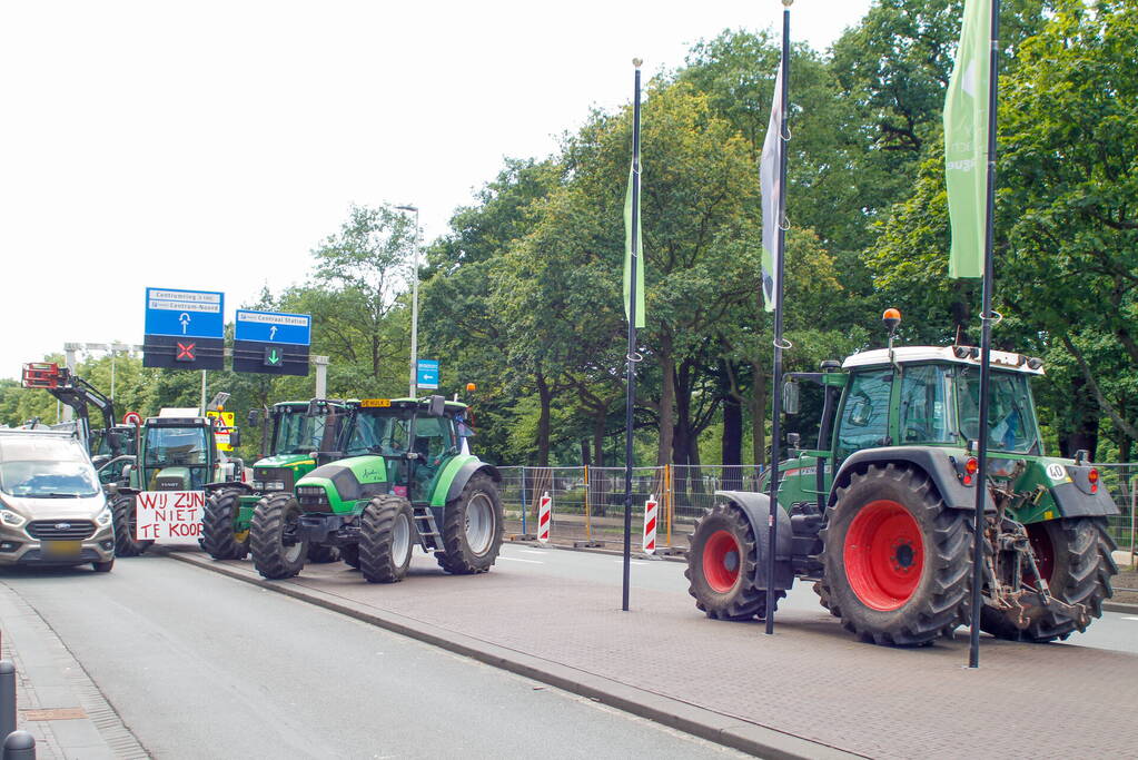 Boeren demonstreren bij de Tweede Kamer