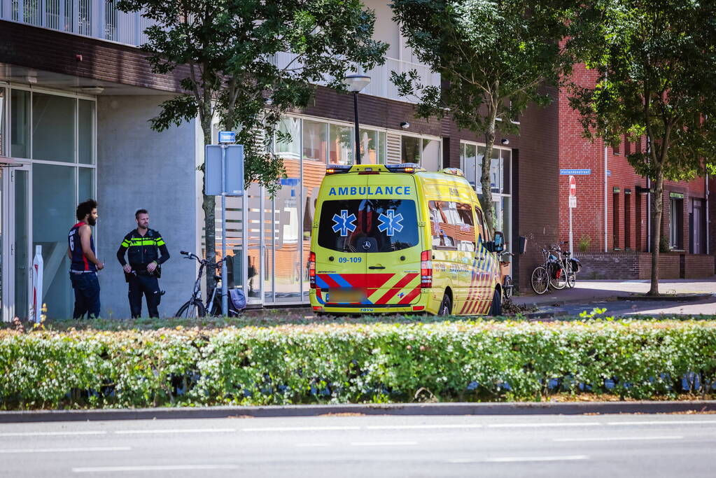 Fietsster gewond bij aanrijding met auto
