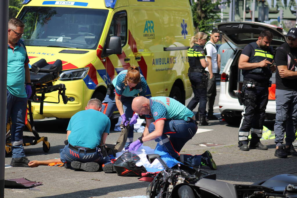 Motorrijder gewond na uitwijkmanoeuvre